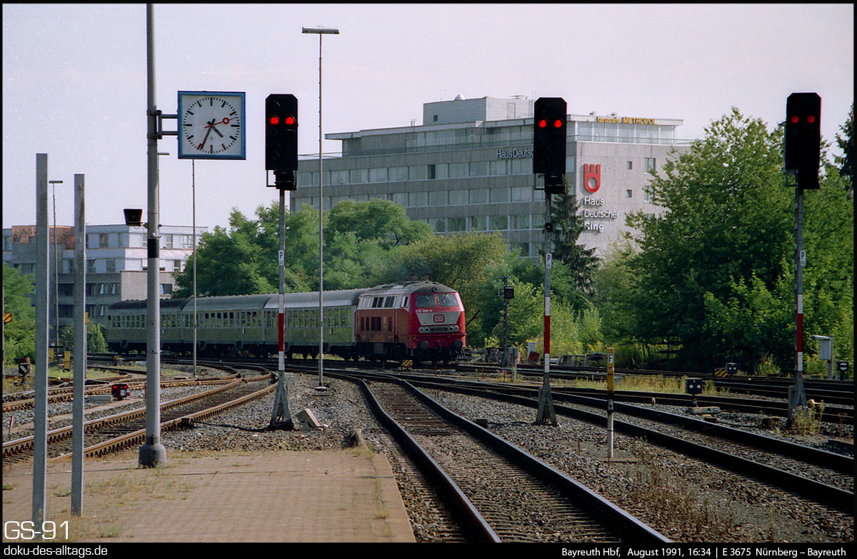 Strecken und Bahnhöfe